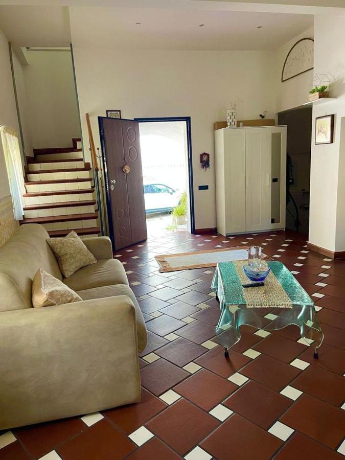 Holiday House Il Castello Di Anna Daire Vietri Dış mekan fotoğraf
